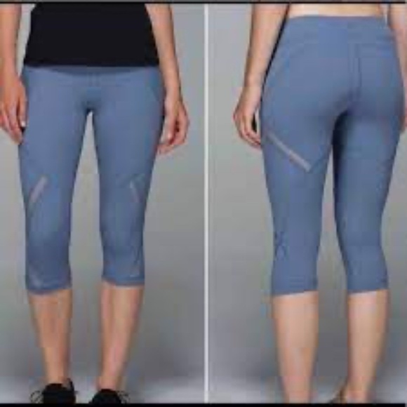 Lululemon Cool To Street Crop 17" Mid-Rise Blue Womens Size 4 - Picture 1 of 12